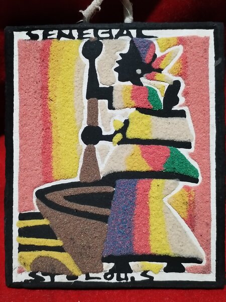 Picturi Senegaleze pe nisip de plaja oceanic si lemn